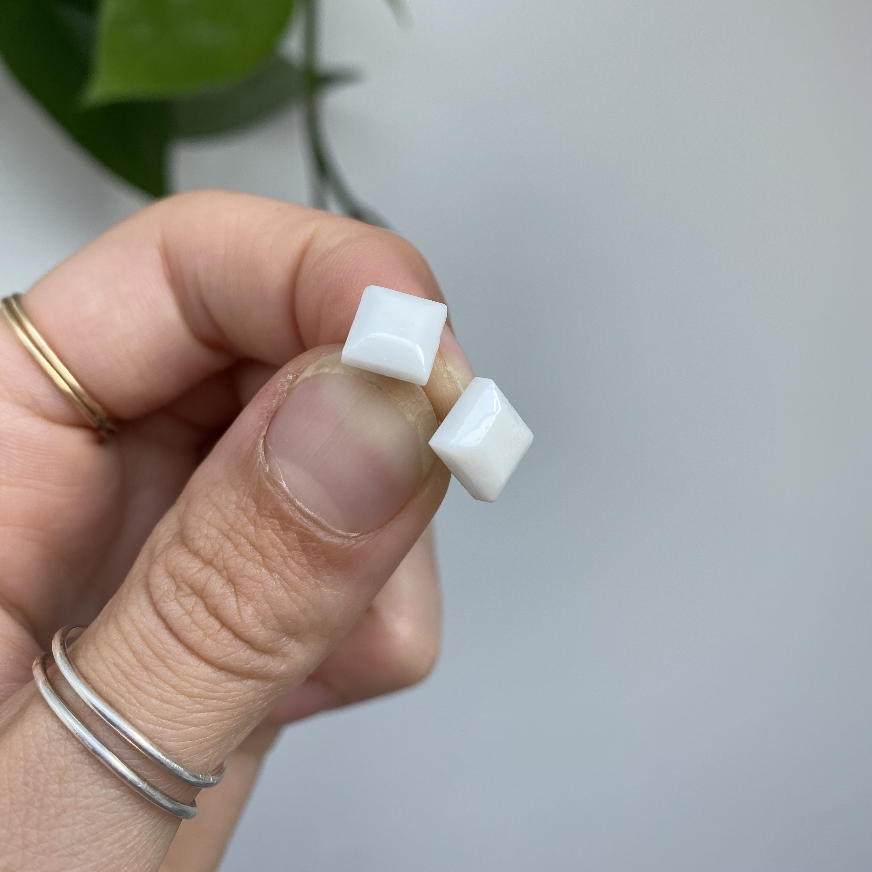 Carrés
Bijoux lait maternel
La dernière goutte